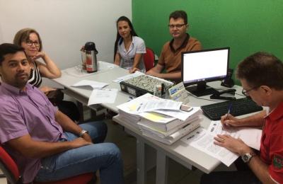 PROCON DE MIRASSOL D&acute;OESTE CHAMA PROPRIET&Aacute;RIOS DOS POSTOS DE COMBUSTIVEL PARA AUDI&Ecirc;NCIA